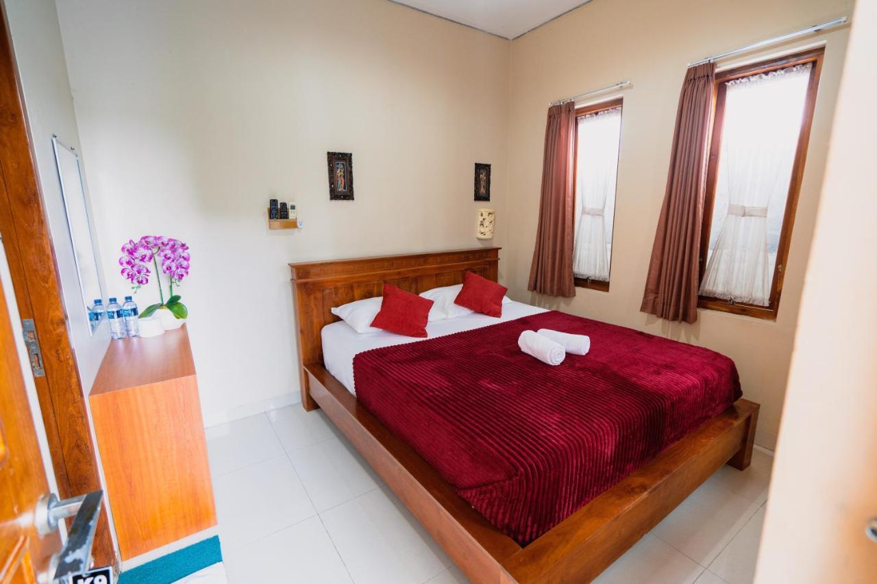 Guesthouse Cempaka Putih Seminyak Buitenkant foto