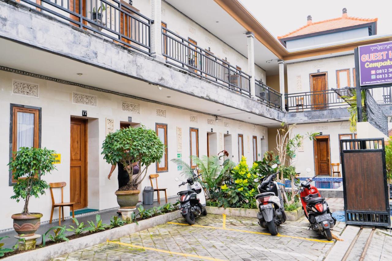 Guesthouse Cempaka Putih Seminyak Buitenkant foto