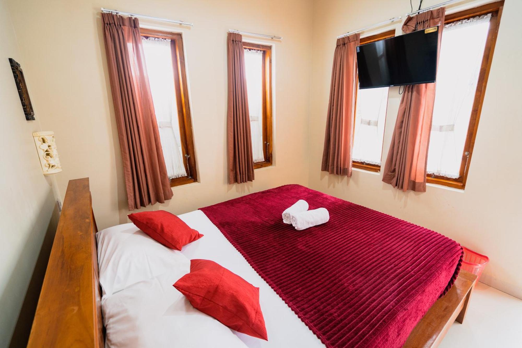 Guesthouse Cempaka Putih Seminyak Buitenkant foto